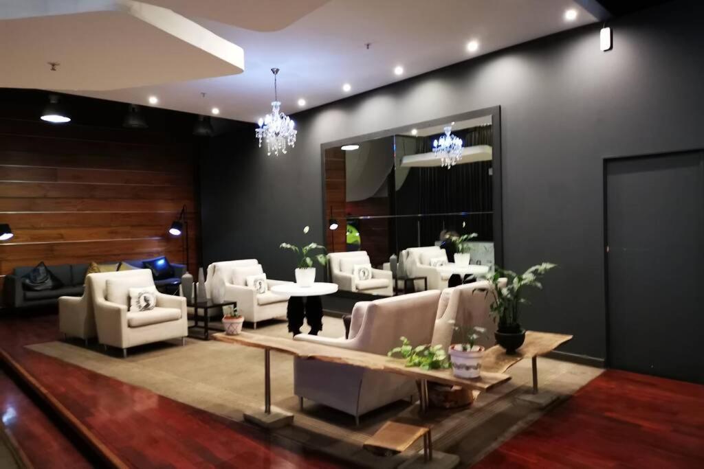 1507-Amazing Views & Unique Joburg Cbd Luxury Apartment Johannesburg Ngoại thất bức ảnh