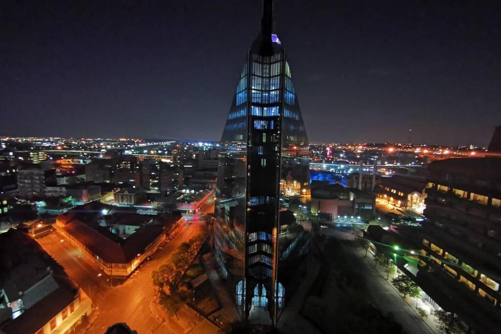 1507-Amazing Views & Unique Joburg Cbd Luxury Apartment Johannesburg Ngoại thất bức ảnh